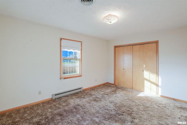 15546 Pittsburg Road, Marion, IL 62959