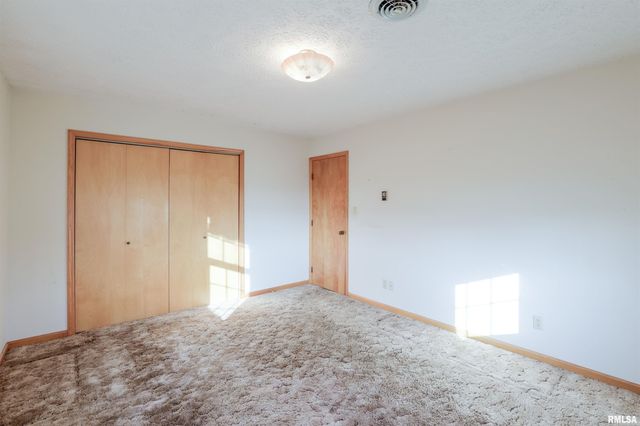 15546 Pittsburg Road, Marion, IL 62959