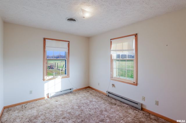 15546 Pittsburg Road, Marion, IL 62959