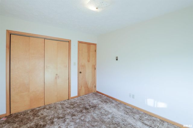 15546 Pittsburg Road, Marion, IL 62959