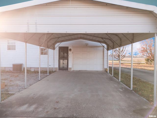 15546 Pittsburg Road, Marion, IL 62959