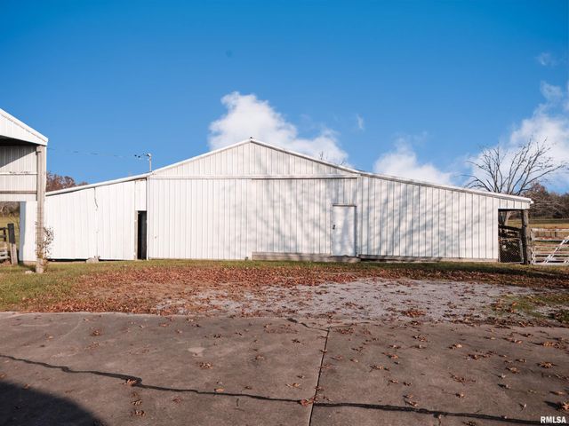 15546 Pittsburg Road, Marion, IL 62959