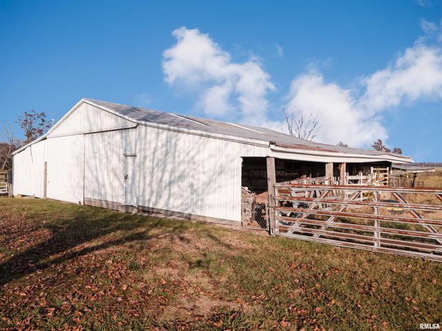 15546 Pittsburg Road, Marion, IL 62959