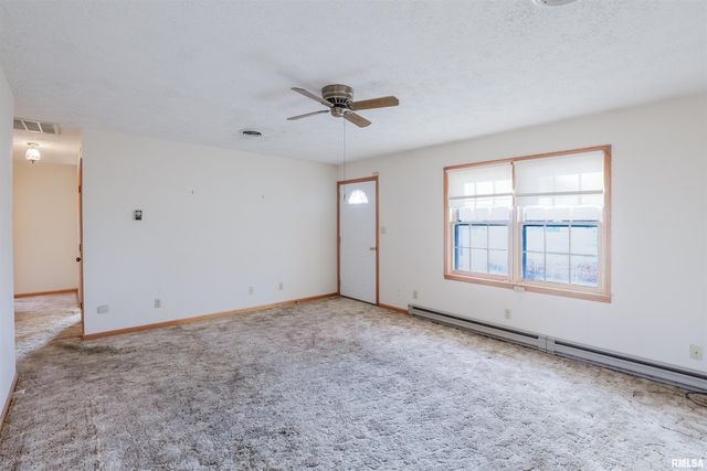 15546 Pittsburg Road, Marion, IL 62959