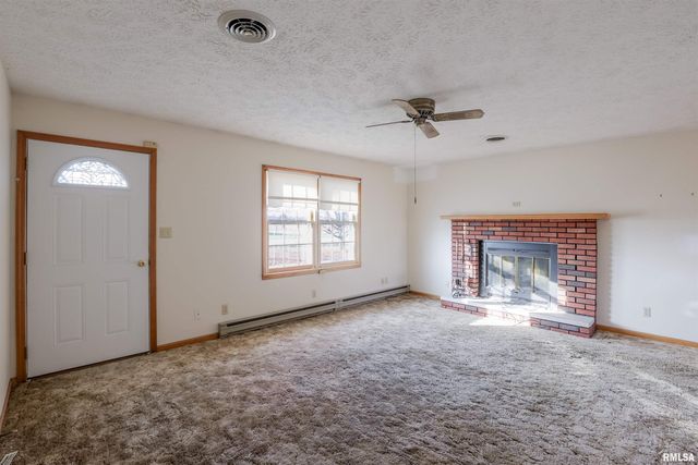 15546 Pittsburg Road, Marion, IL 62959