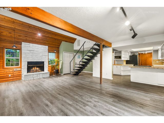 21 ORIOLE Ln, Lake Oswego, OR 97035