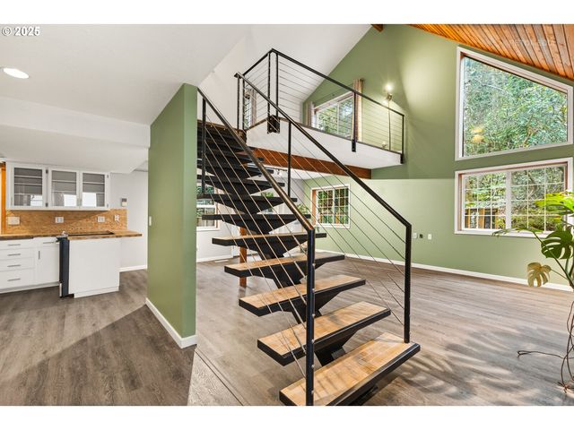 21 ORIOLE Ln, Lake Oswego, OR 97035