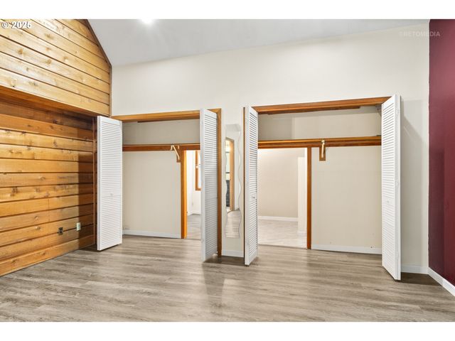 21 ORIOLE Ln, Lake Oswego, OR 97035