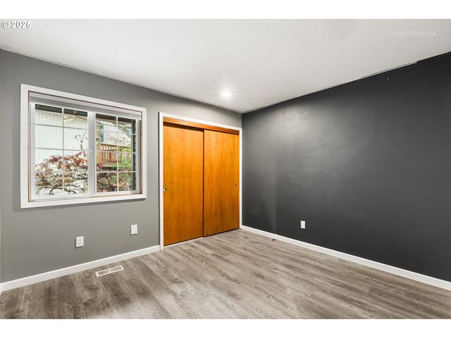 21 ORIOLE Ln, Lake Oswego, OR 97035