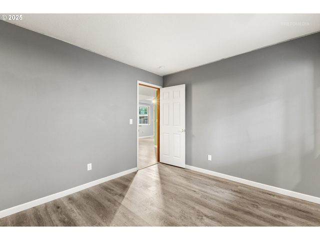 21 ORIOLE Ln, Lake Oswego, OR 97035