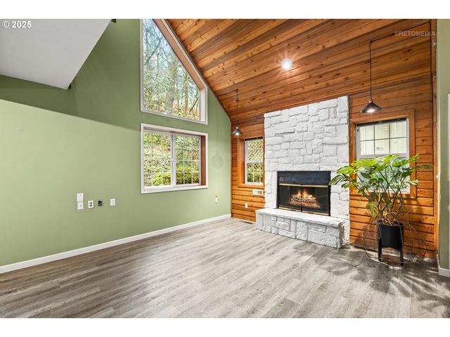 21 ORIOLE Ln, Lake Oswego, OR 97035