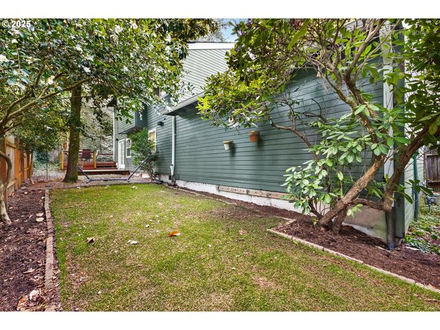 21 ORIOLE Ln, Lake Oswego, OR 97035