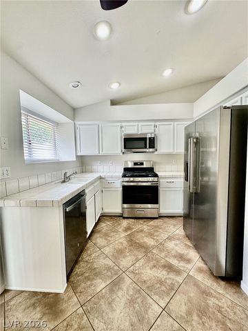 1813 Lyell Canyon Lane, Las Vegas, NV 89134