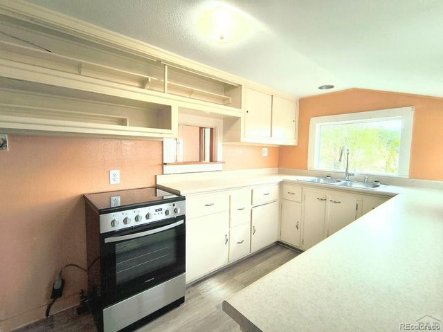 8180 Old San Isabel Rd, Rye, CO 81069