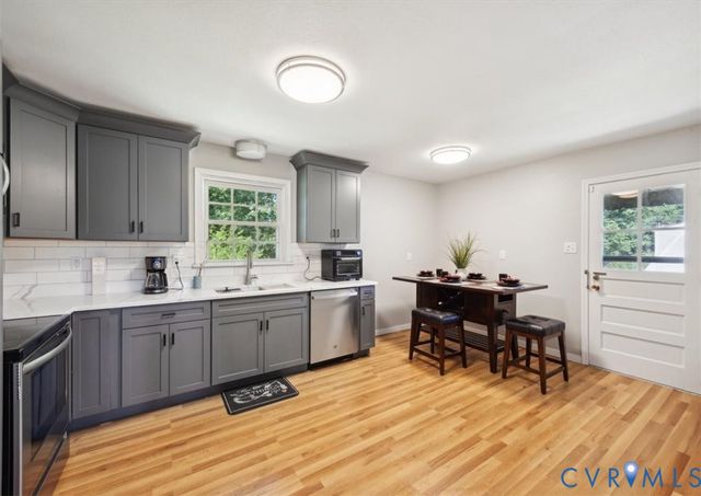 112 Webster Rd, Sandston, VA 23150
