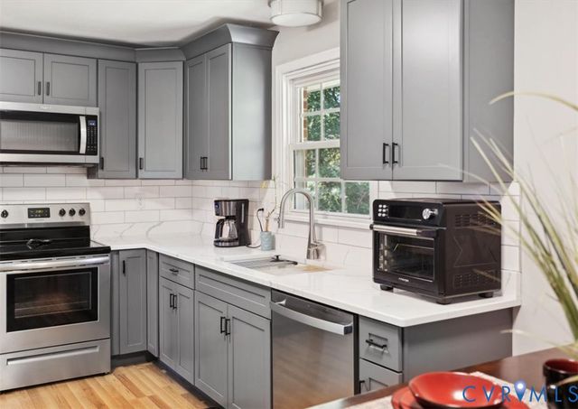 112 Webster Rd, Sandston, VA 23150