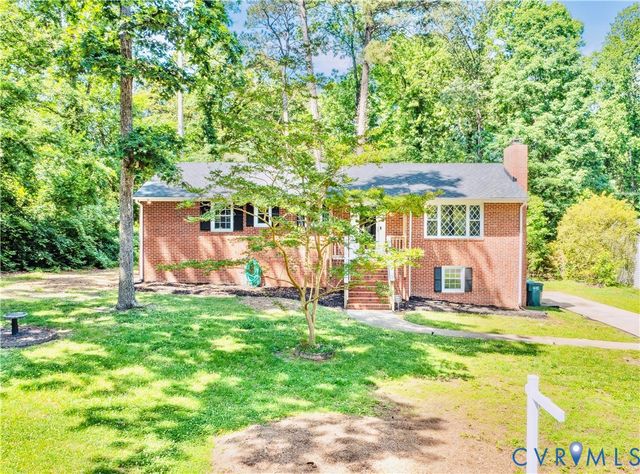112 Webster Rd, Sandston, VA 23150