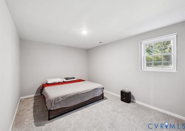 112 Webster Rd, Sandston, VA 23150
