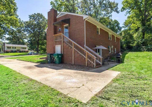 112 Webster Rd, Sandston, VA 23150