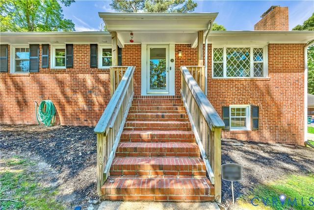 112 Webster Rd, Sandston, VA 23150