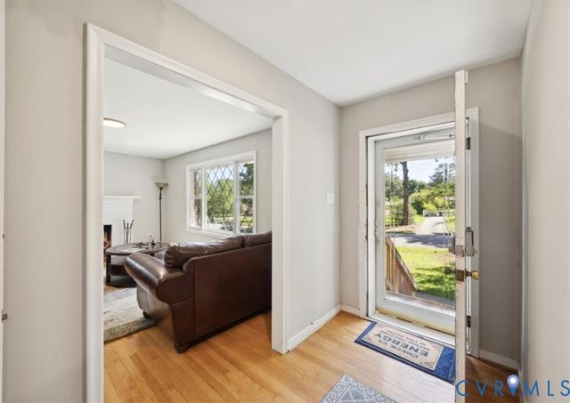 112 Webster Rd, Sandston, VA 23150