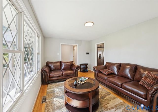 112 Webster Rd, Sandston, VA 23150