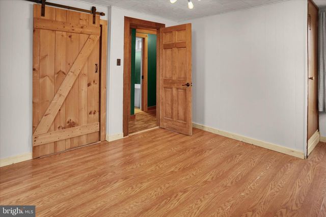 1039 LONG RUN RD, Pine Grove, PA 17963