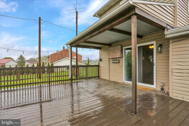 1039 LONG RUN RD, Pine Grove, PA 17963