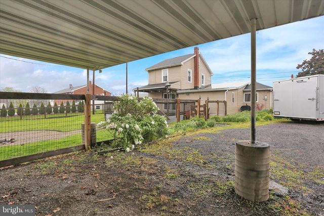 1039 LONG RUN RD, Pine Grove, PA 17963