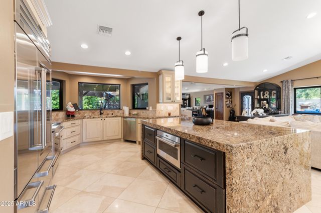 30434 N 59TH Street, Cave Creek, AZ 85331