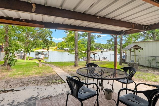 114 Arrowhead Way, Gun Barrel City, TX 75156