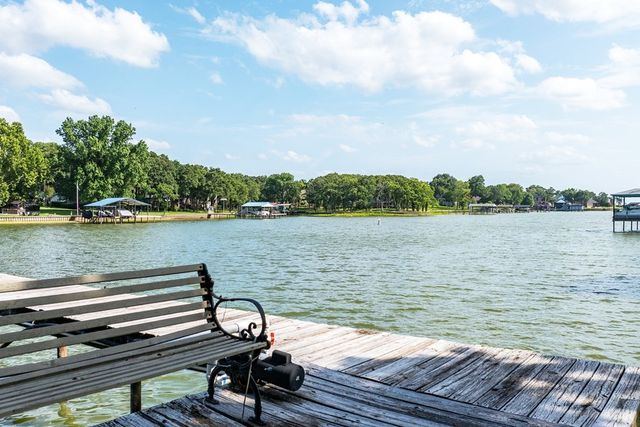 114 Arrowhead Way, Gun Barrel City, TX 75156