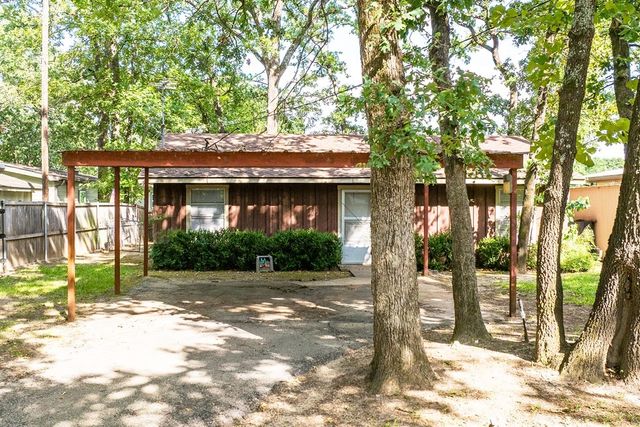 114 Arrowhead Way, Gun Barrel City, TX 75156
