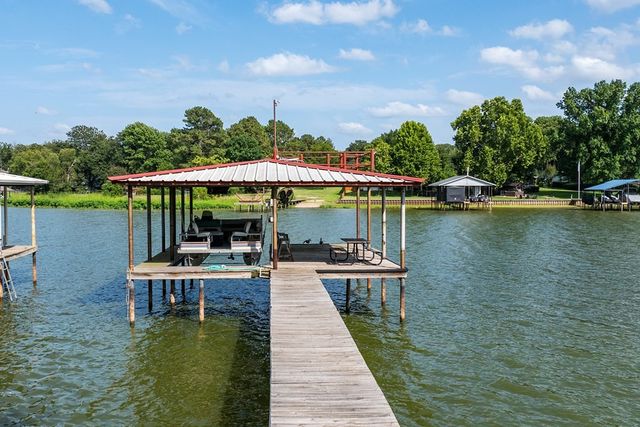 114 Arrowhead Way, Gun Barrel City, TX 75156