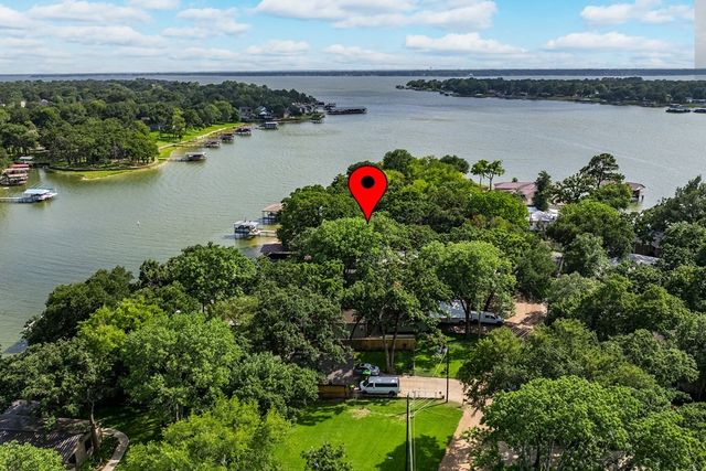 114 Arrowhead Way, Gun Barrel City, TX 75156