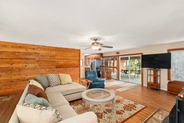 114 Arrowhead Way, Gun Barrel City, TX 75156