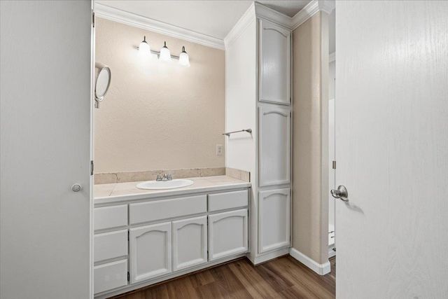 18509 Fair Oaks Dr, Penn Valley, CA 95946