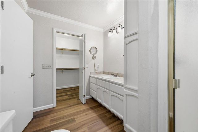 18509 Fair Oaks Dr, Penn Valley, CA 95946