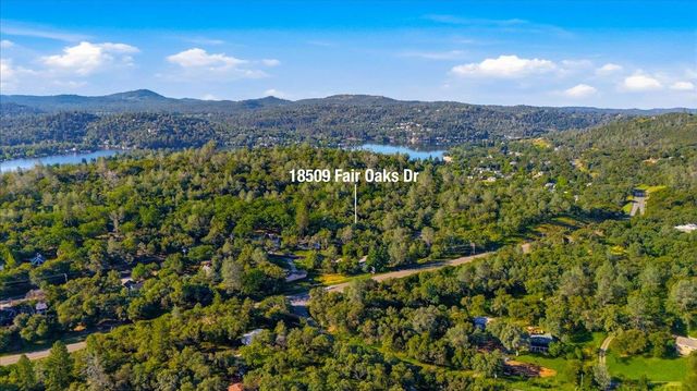 18509 Fair Oaks Dr, Penn Valley, CA 95946