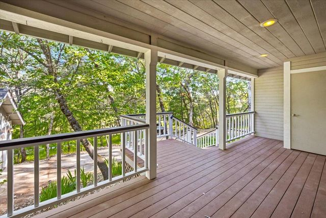 18509 Fair Oaks Dr, Penn Valley, CA 95946