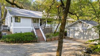 18509 Fair Oaks Dr, Penn Valley, CA 95946