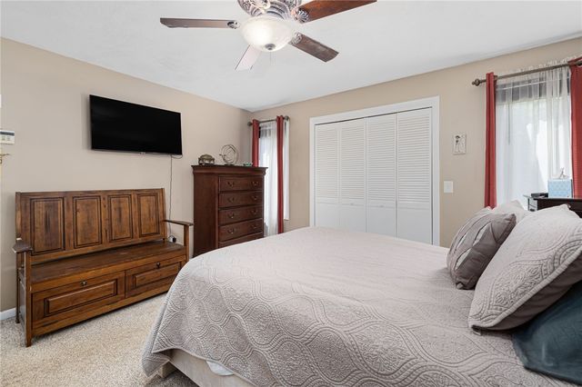8 Birchwood Lane, Coventry, RI 02816