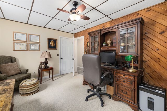 8 Birchwood Lane, Coventry, RI 02816