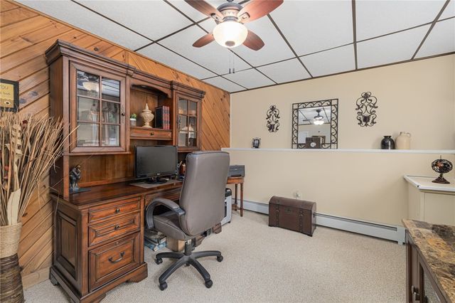 8 Birchwood Lane, Coventry, RI 02816