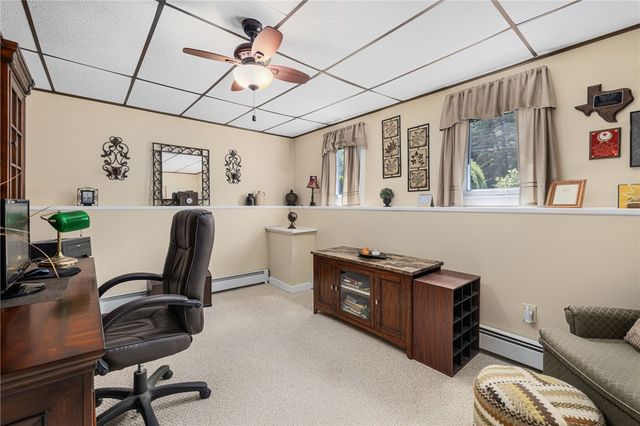 8 Birchwood Lane, Coventry, RI 02816