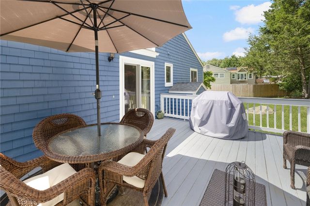 8 Birchwood Lane, Coventry, RI 02816
