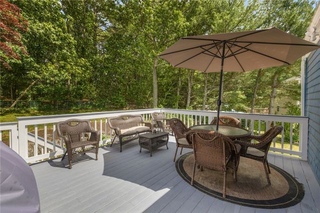 8 Birchwood Lane, Coventry, RI 02816