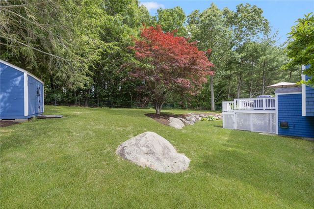 8 Birchwood Lane, Coventry, RI 02816