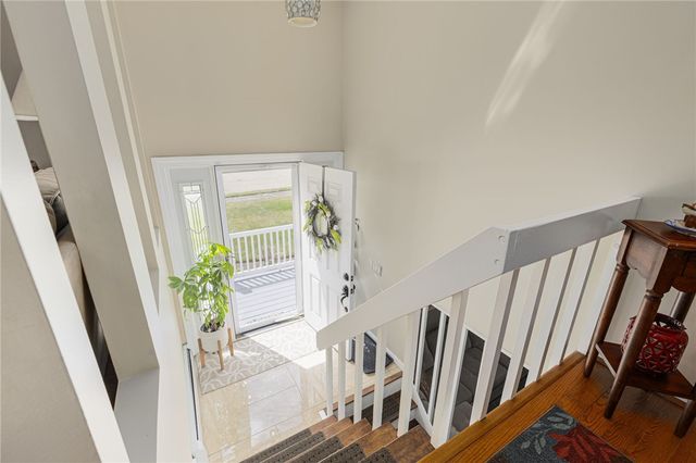 8 Birchwood Lane, Coventry, RI 02816