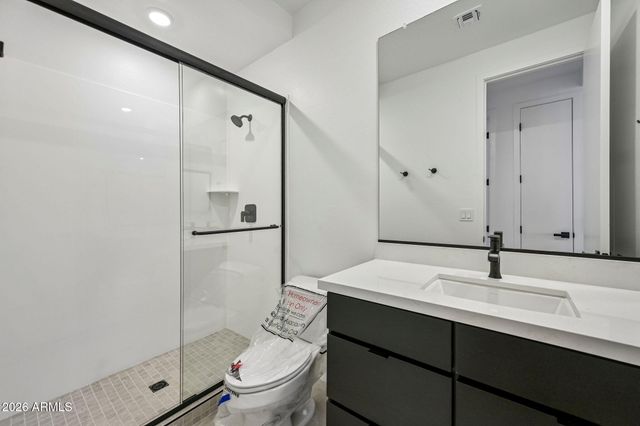 7955 W LOMA Lane, Peoria, AZ 85345